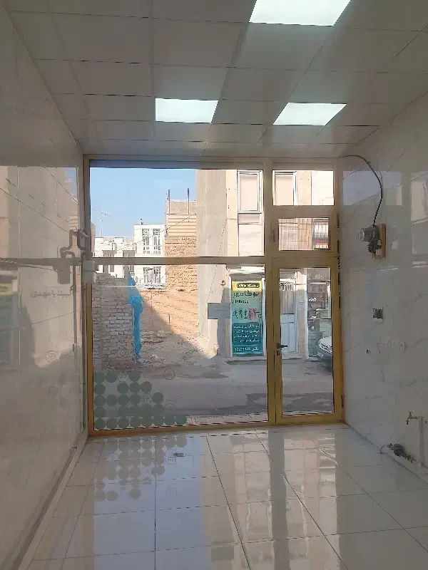 اجاره مغازه با زیرزمین به مساحت کل ۵۰ متر|اجارهٔ مغازه و غرفه|مرند, |دیوار