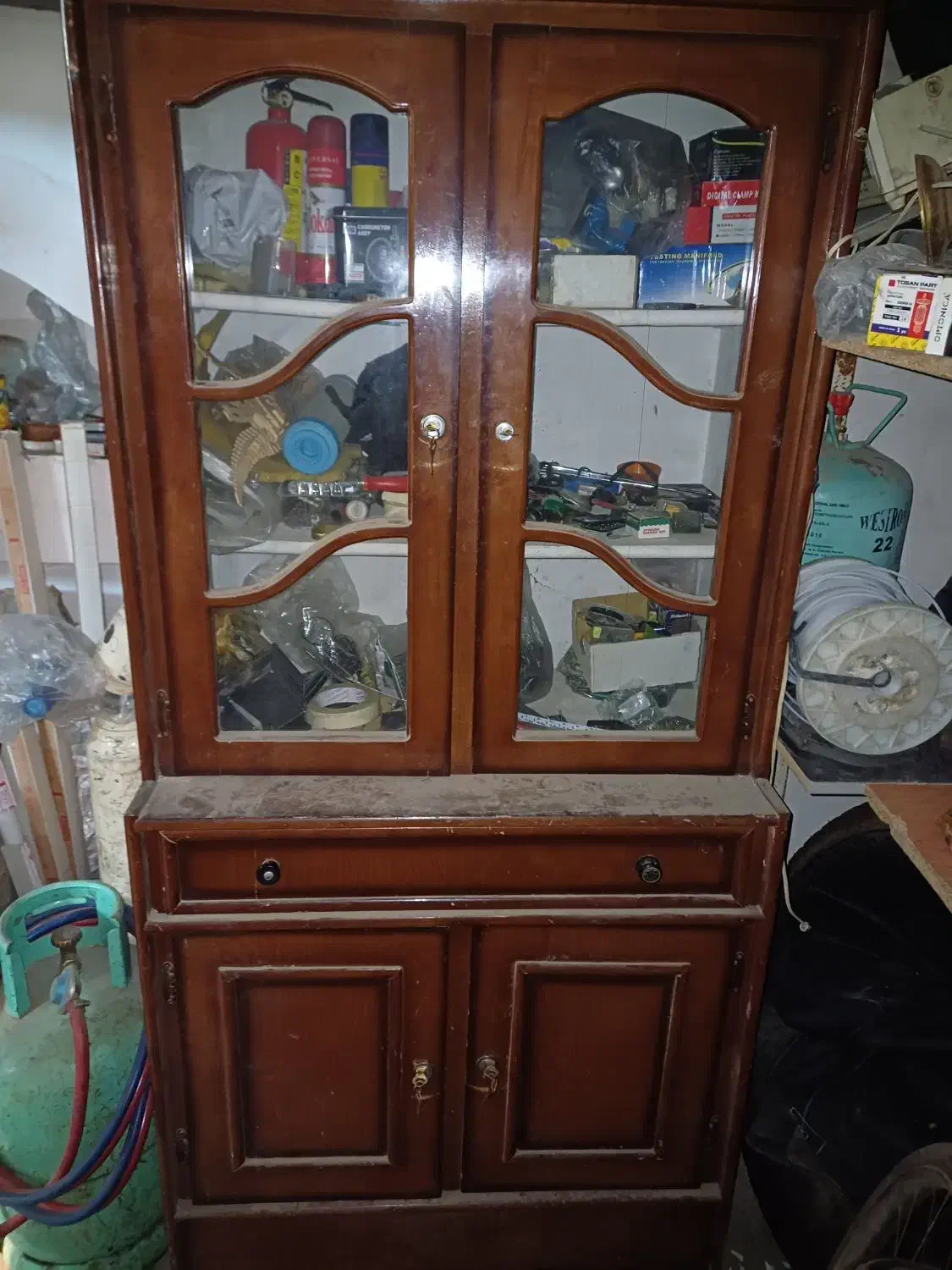 کمد ویترین|بوفه، ویترین، کنسول|قم, شاه ابراهیم|دیوار