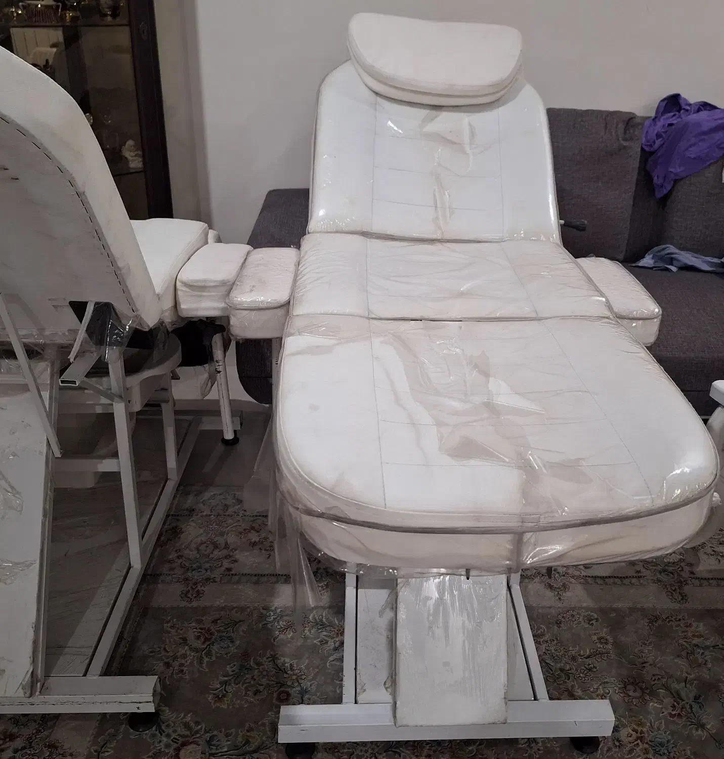 تخت پزشکی و سالنی|آرایشگاه و سالنهای زیبایی|تهران, شهرک خرازی|دیوار