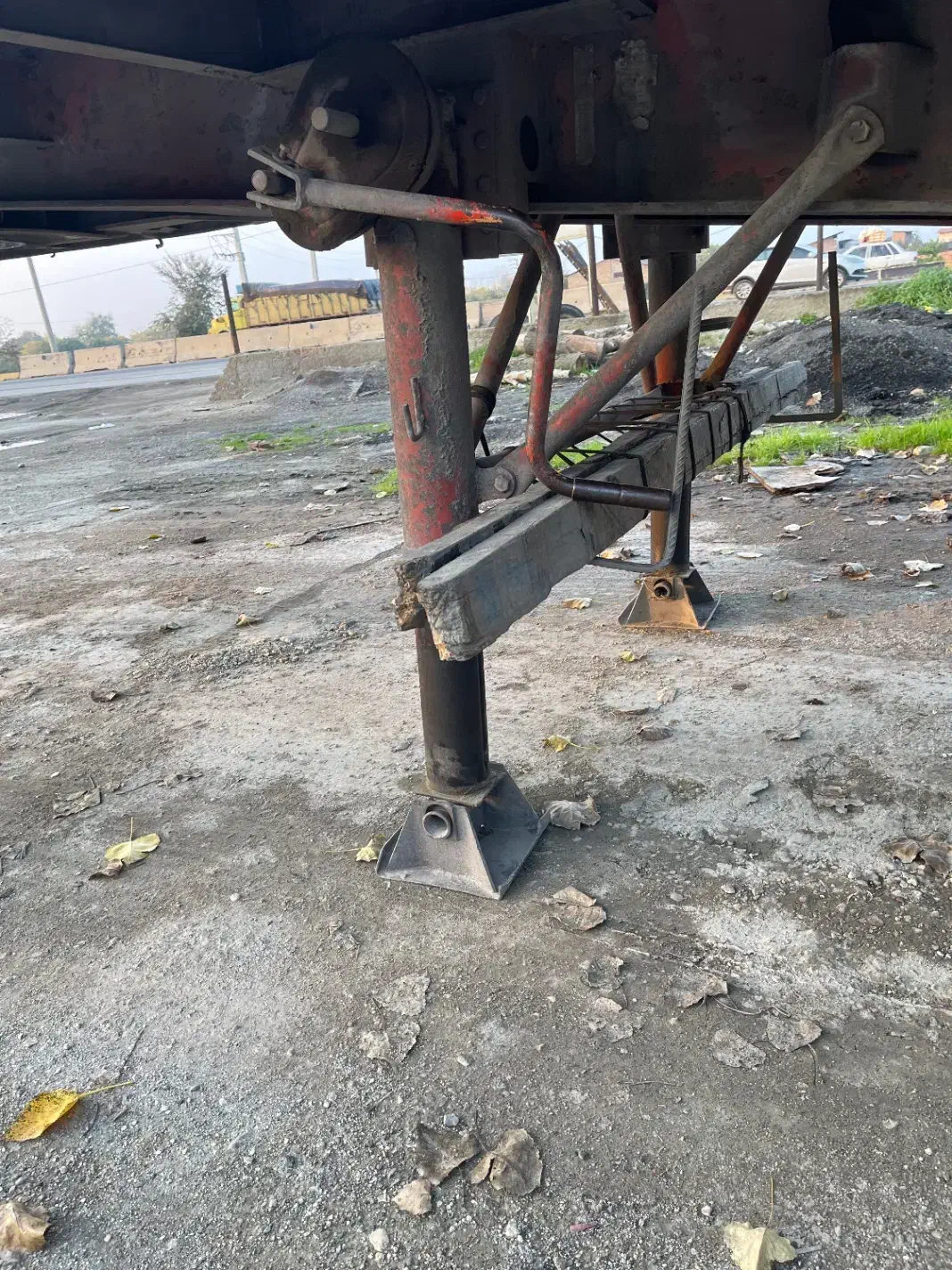 تریلی کفی ۱۳/۱۰|خودرو سنگین|گلوگاه, |دیوار