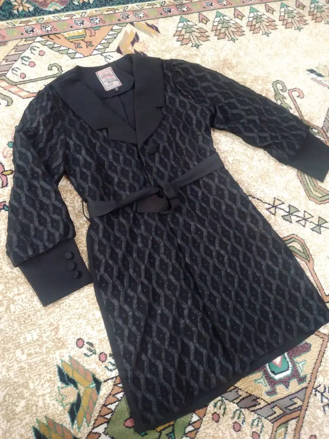 مانتو|لباس|تربتحیدریه, ابوذر|دیوار