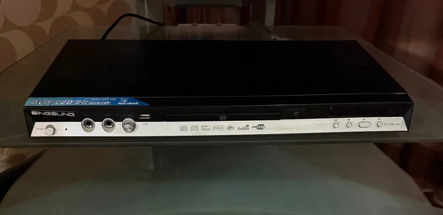 تلویزیون ۳۰ اینچ توشیبا ژاپن با میز فابریک و پخش|تلویزیون و پروژکتور|اصفهان, خانه اصفهان|دیوار