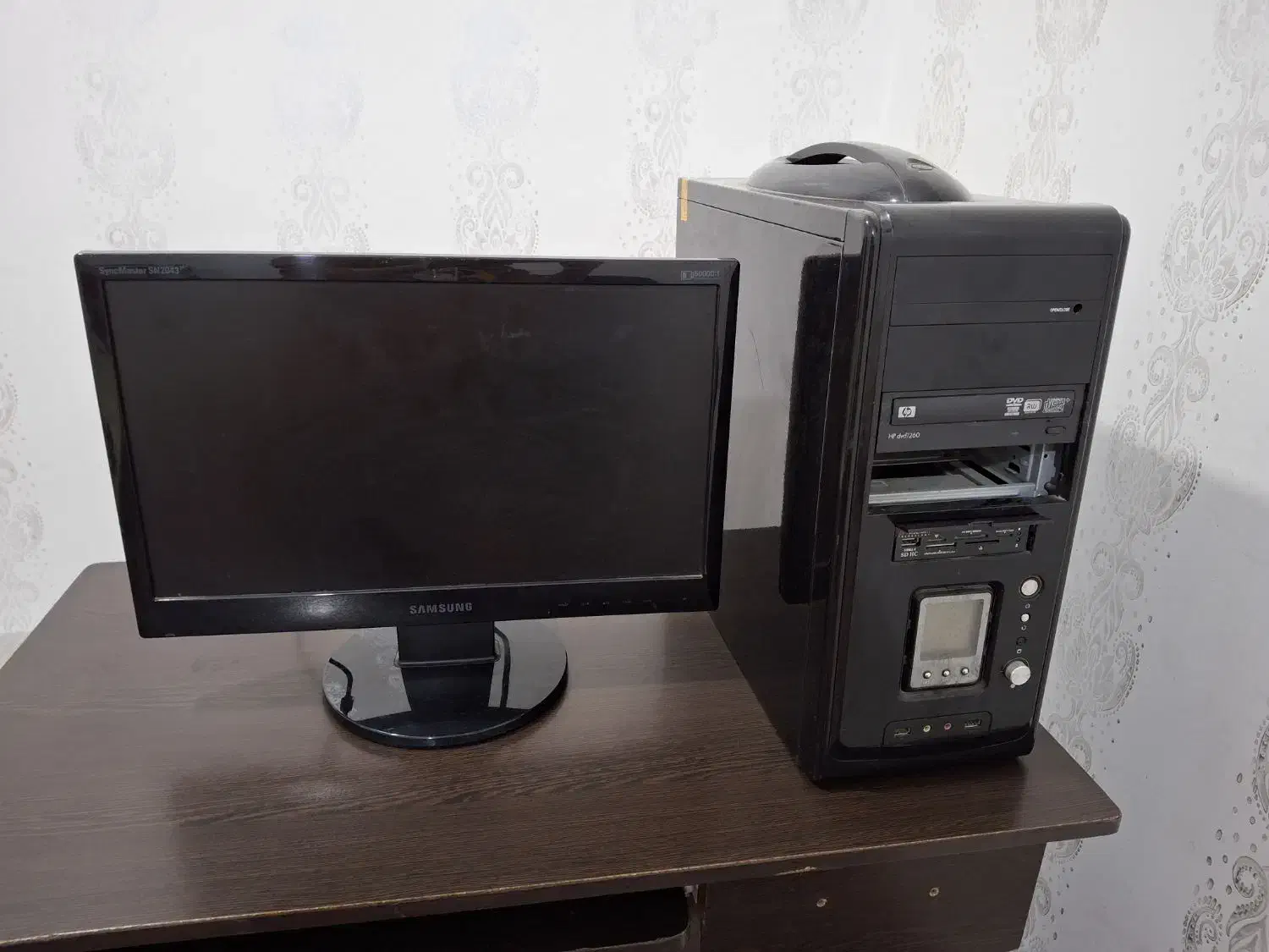 مانیتور 19اینچ و کیس و کیبورد سالم هست|رایانه رومیزی|اهواز, منبع اب|دیوار