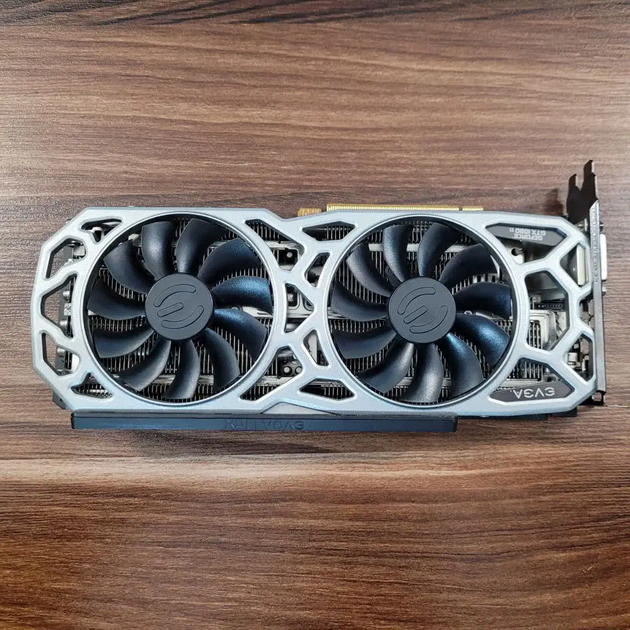 کارت گرافیک EVGA GTX 1080 Ti SC2 Gaming 11GB|قطعات و لوازم جانبی رایانه|اصفهان, فجر|دیوار