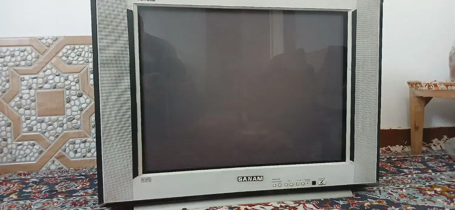 تلوزیون ۲۹ اینچ صفحه تخت صنام کم کارکرد(شازند)|تلویزیون و پروژکتور|شازند, |دیوار