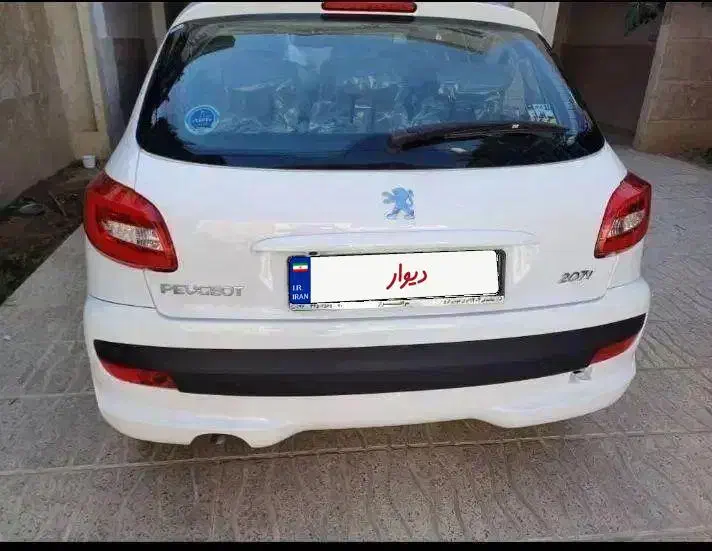 ۲۰۷  سقف شیشه ای|خودرو سواری و وانت|ملایر, |دیوار