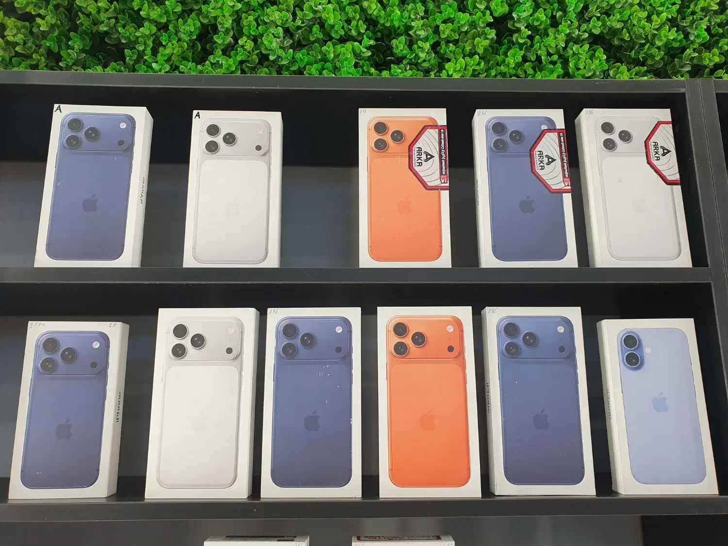 ایفون سری ۱۷ شرکتی و غیر شرکتی به قیمت عمده|موبایل|قم, زنبیل آباد|دیوار