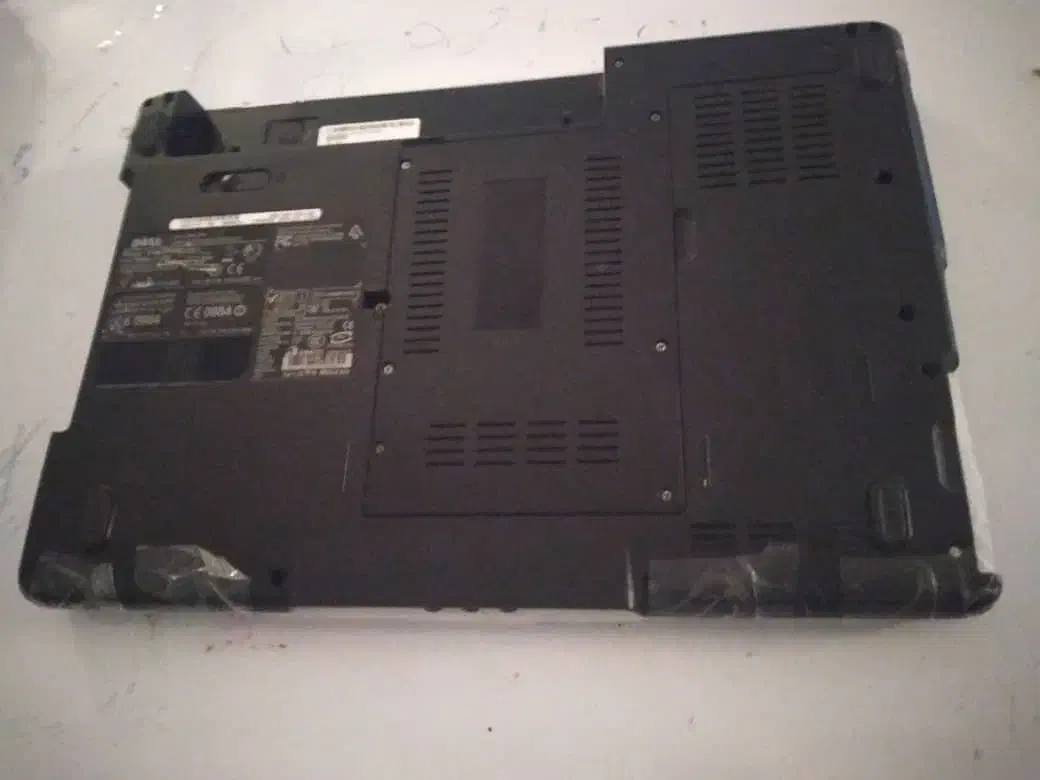 لپتاپ|رایانه همراه|چرام, |دیوار