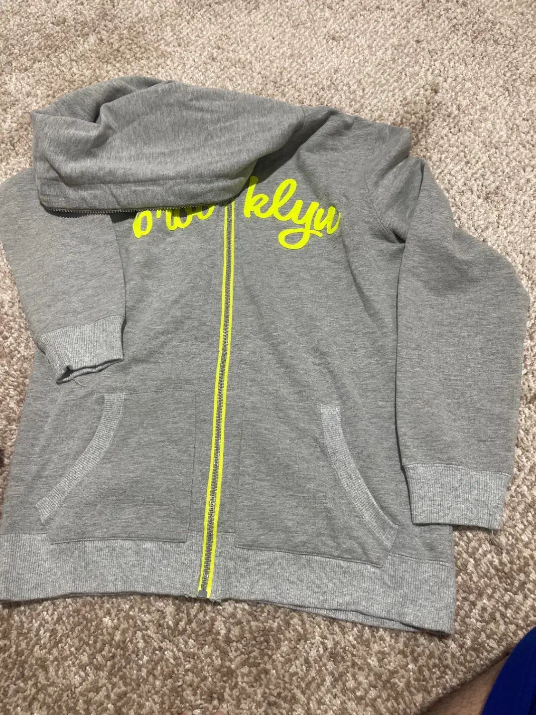 هودی|لباس|بندر دیر, |دیوار