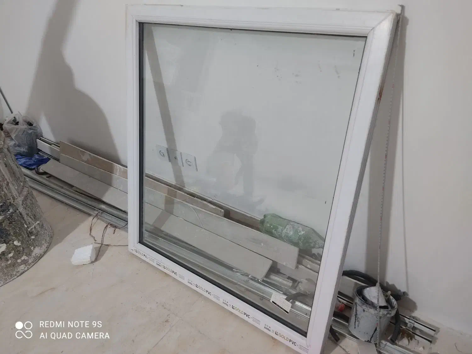 پنجره دوجداره سالم در حد نو|مصالح و تجهیزات ساختمان|فردیس, شهرک شهید حسینی|دیوار