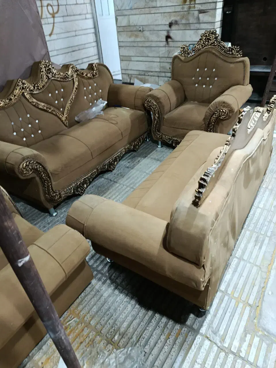 مبل ارزان کده|مبلمان خانگی و میز عسلی|شیراز, شیشهگری|دیوار