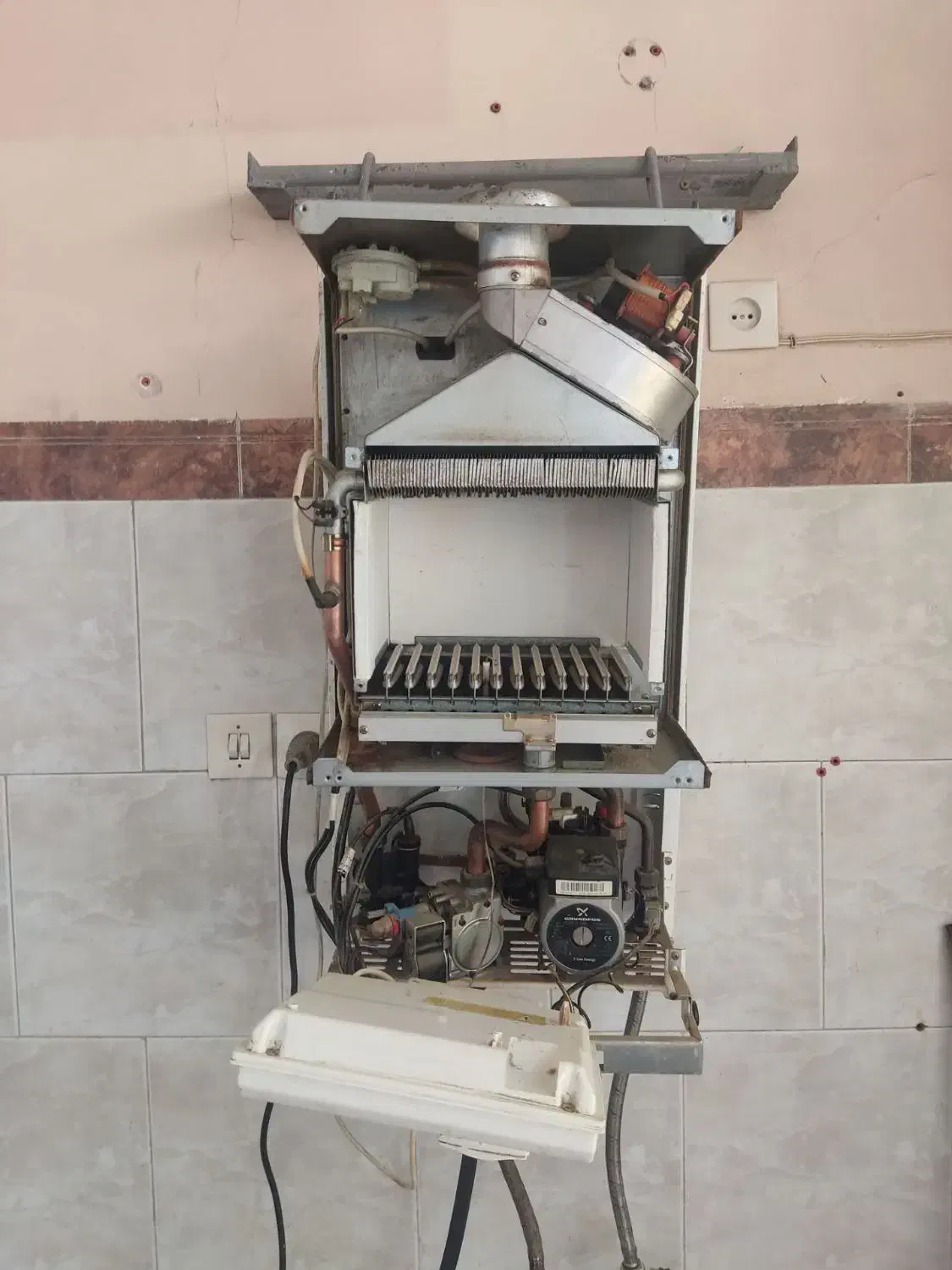 تعمیرات اجاق گاز، هود، پکیج، بخاری، ماکروفر|خدمات پیشه و مهارت|قرچک, زیبا شهر|دیوار