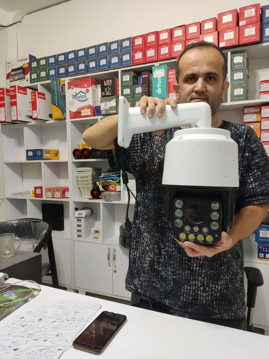 فروش، نصب و تعمیرات دوربین مداربسته|دوربین مداربسته|بندر امام خمینی, |دیوار