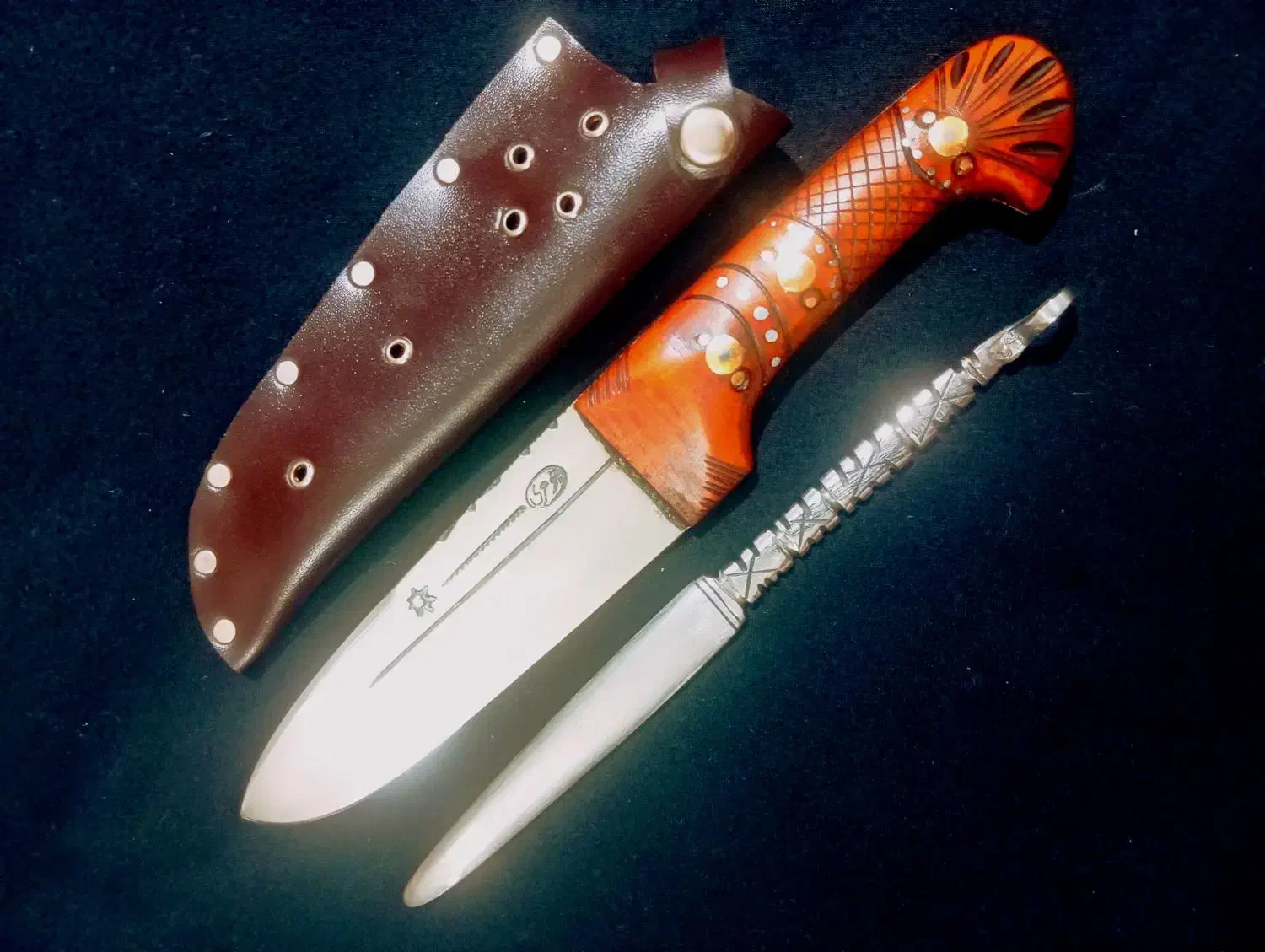 چاقوهای سفارشی ساز|کلکسیون اشیاء عتیقه|چهاردانگه (تهران), |دیوار