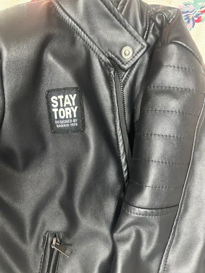 کت چرم پسرانه|کفش و لباس بچه|گنبد کاووس, |دیوار