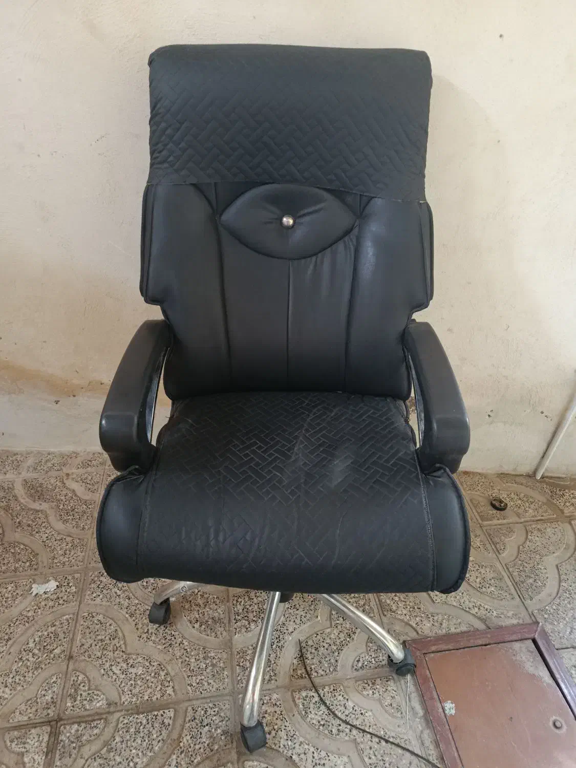 صندلی مدیریت 3حالته|صندلی و نیمکت|صائین قلعه, |دیوار