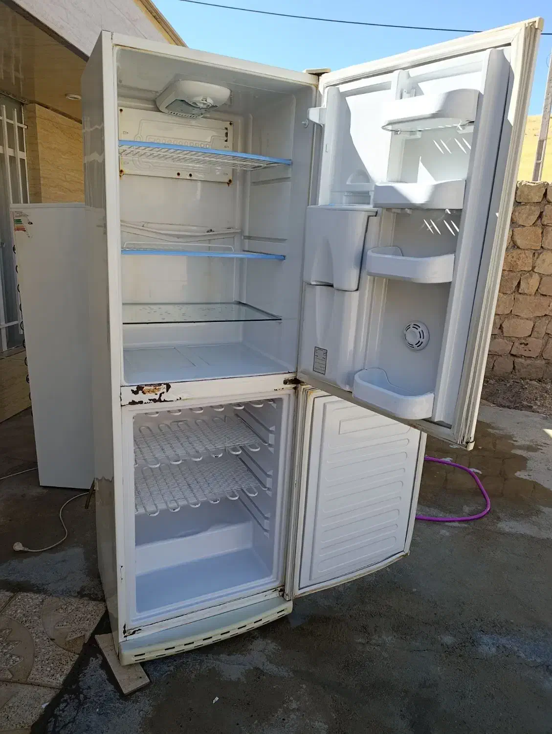 فروش یه عدد یخچال فریزر سونیا|یخچال و فریزر|زاگرس, |دیوار