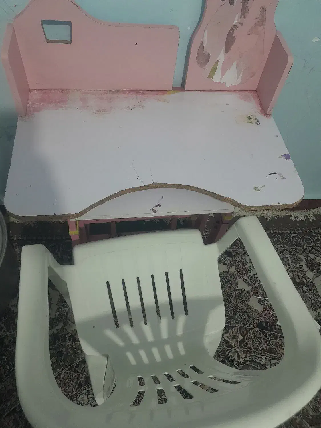 میز و صندلی کودک|تخت و صندلی بچه|درگهان, |دیوار