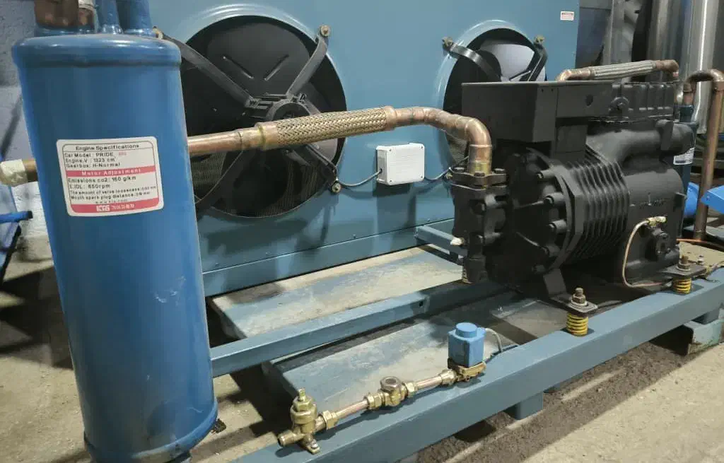 آیس بانک|ماشینآلات صنعتی|رشت, حومه رشت|دیوار