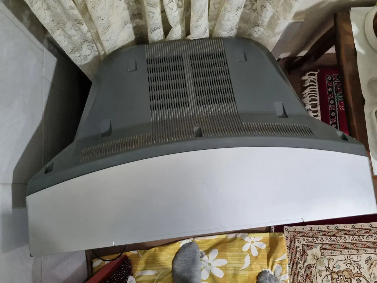 ۲ تا تلویزیون ۲۸ و ۲۱ آستانه|تلویزیون و پروژکتور|شازند, |دیوار