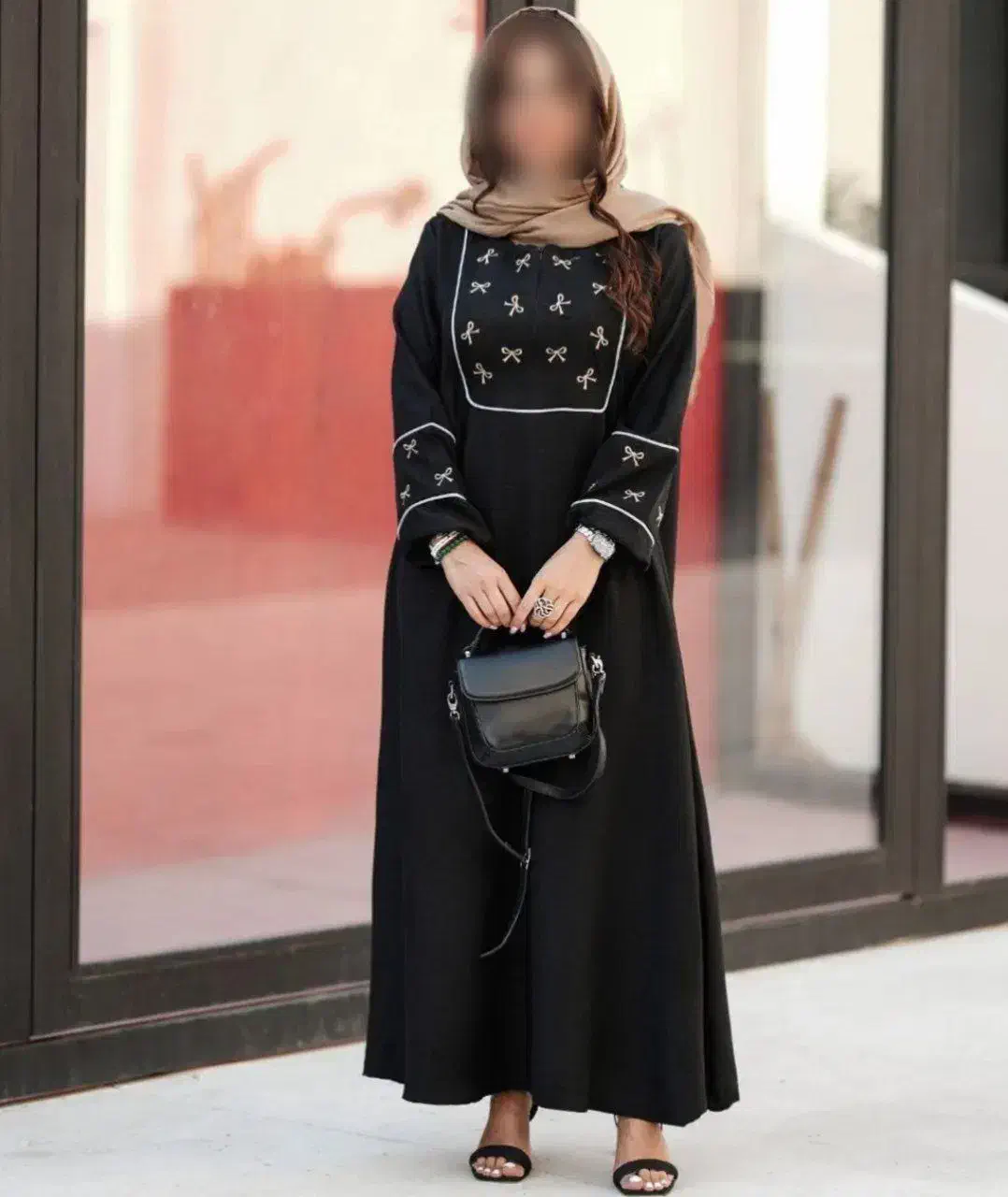 لباس زنانه|لباس|شاهین‌شهر, گزبرخوار|دیوار