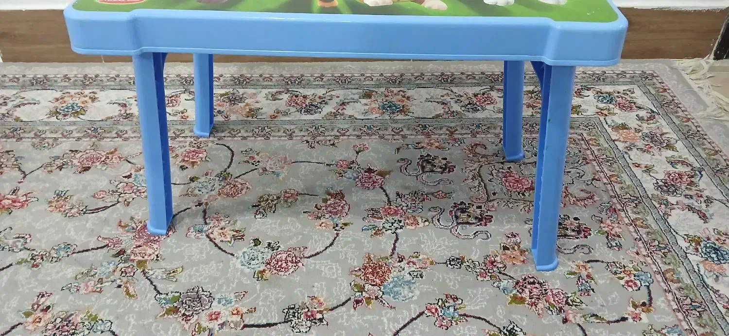 میز کودک|اسباب و اثاث بچه|رشت, معلولین|دیوار