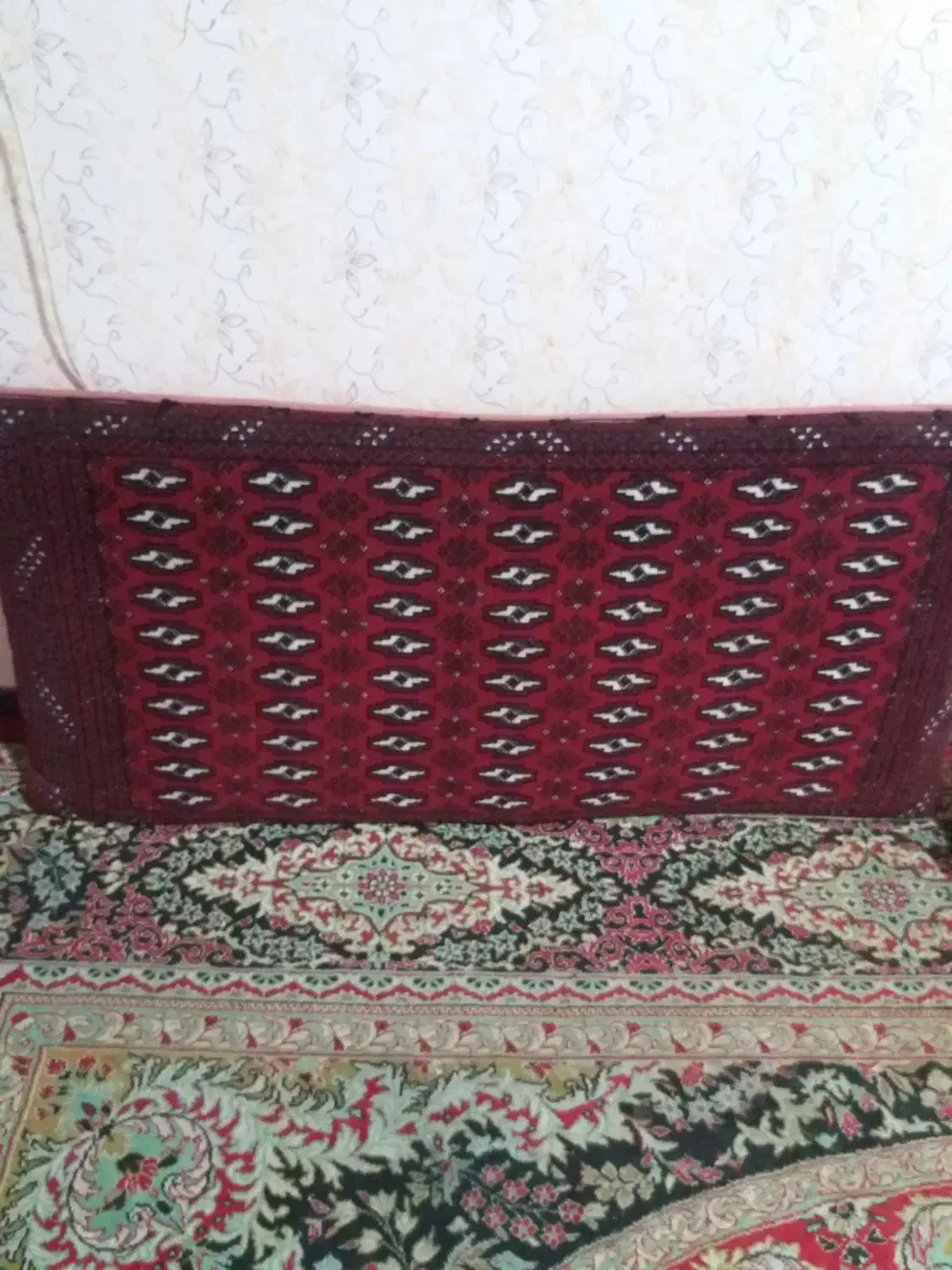 فرش وپشتی دستباف|فرش|گلبهار, شهر جدید گلبهار|دیوار