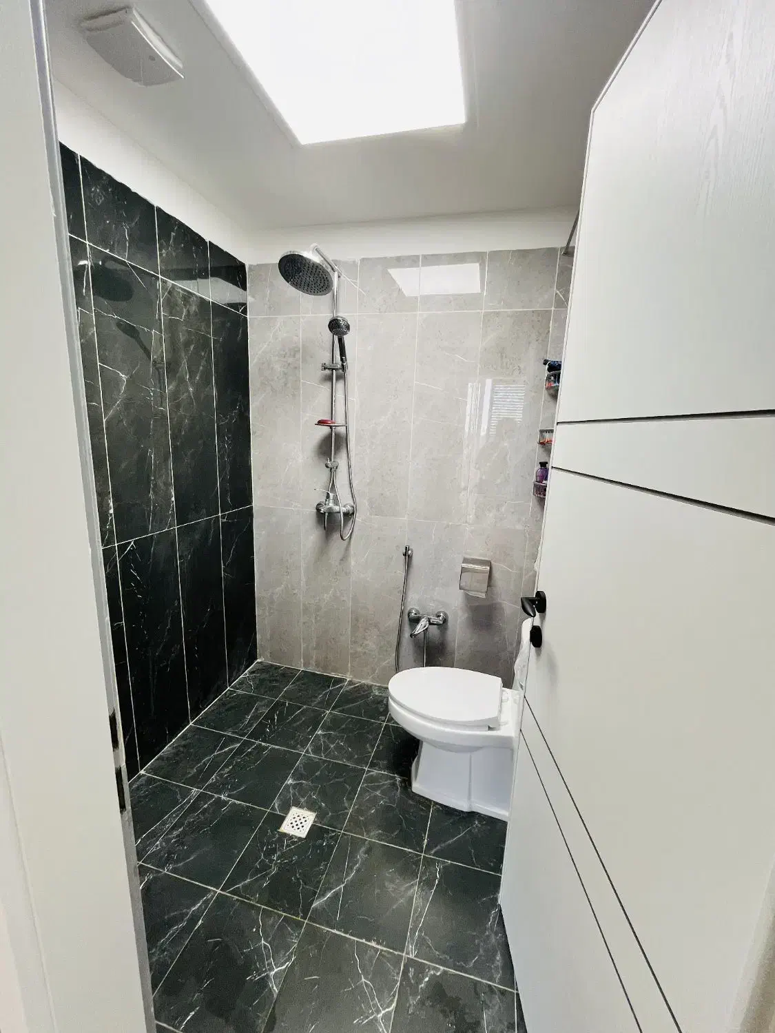 آپارتمان ۱۱۰متری دو خوابه فردوس برج افق اکباتان