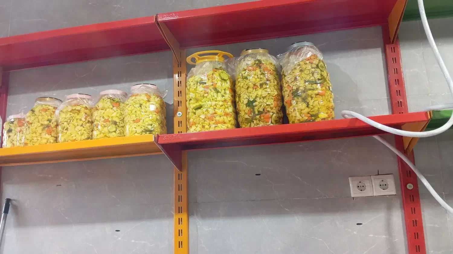 ترشی محلی بسیار خوشمزه|عمده‌فروشی|سروآباد, |دیوار