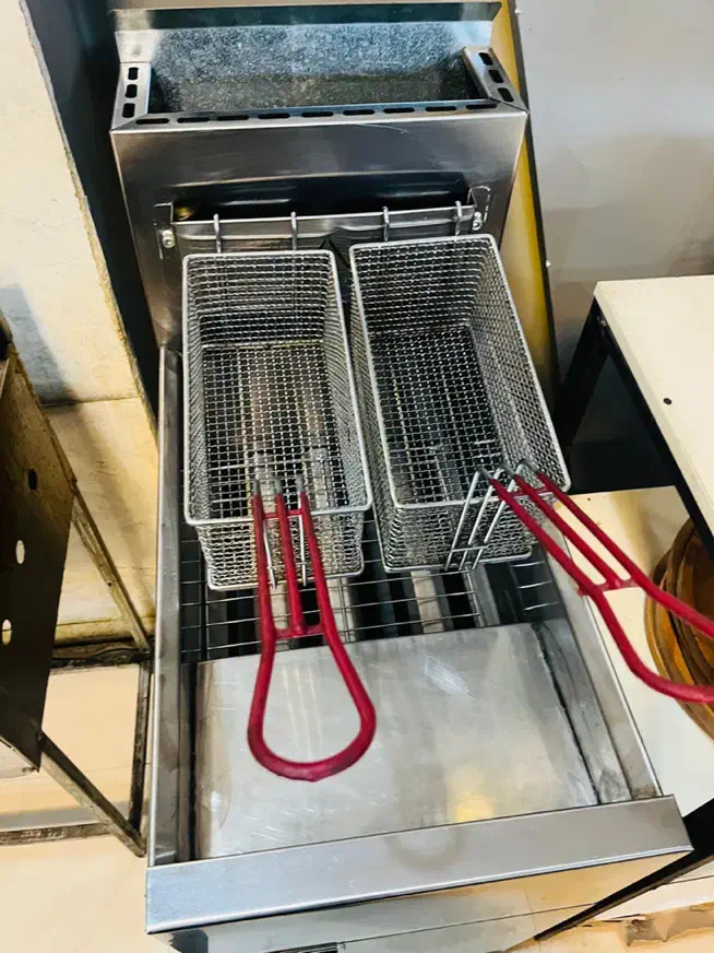 سرخ کن صنعتی طرح دین نو|کافیشاپ و رستوران|محمدشهر, محمدشهر|دیوار