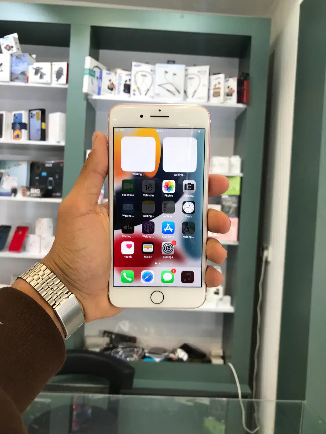 iPhone 7 Plus|موبایل|کرج, کوی امامیه|دیوار
