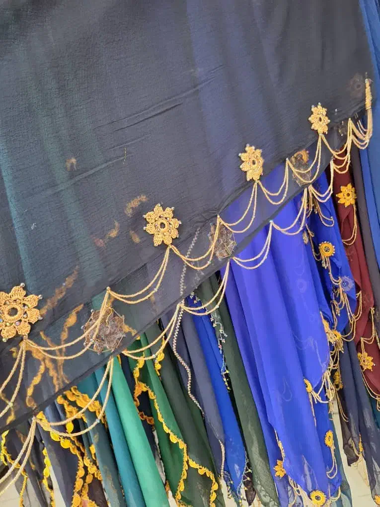 گل گلابتون|لباس|لردگان, |دیوار