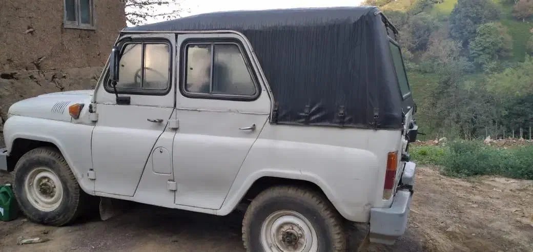 جیب آواز|خودرو کلاسیک|لاهیجان, کوه بیجار|دیوار