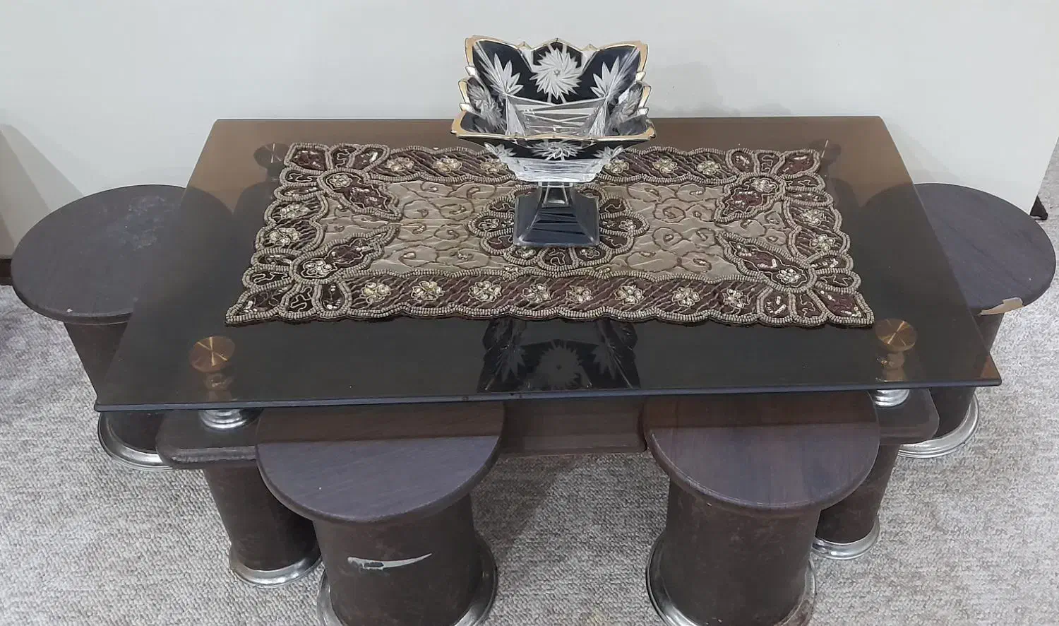 مبلمان در حد نو|مبلمان خانگی و میز عسلی|اهواز, ۳۰ متری|دیوار