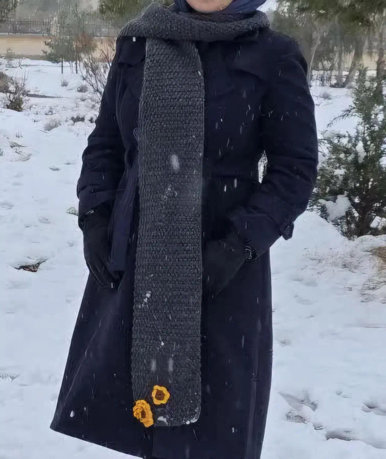 شالگردن|لباس|یزد, |دیوار