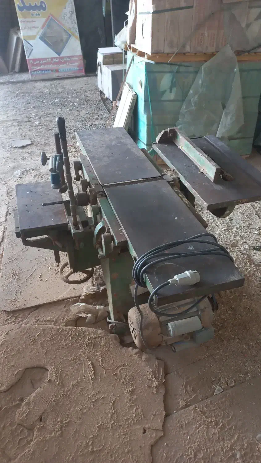 سه کاره نجاری صفحه ۳۰|ماشین‌آلات صنعتی|باوی, |دیوار