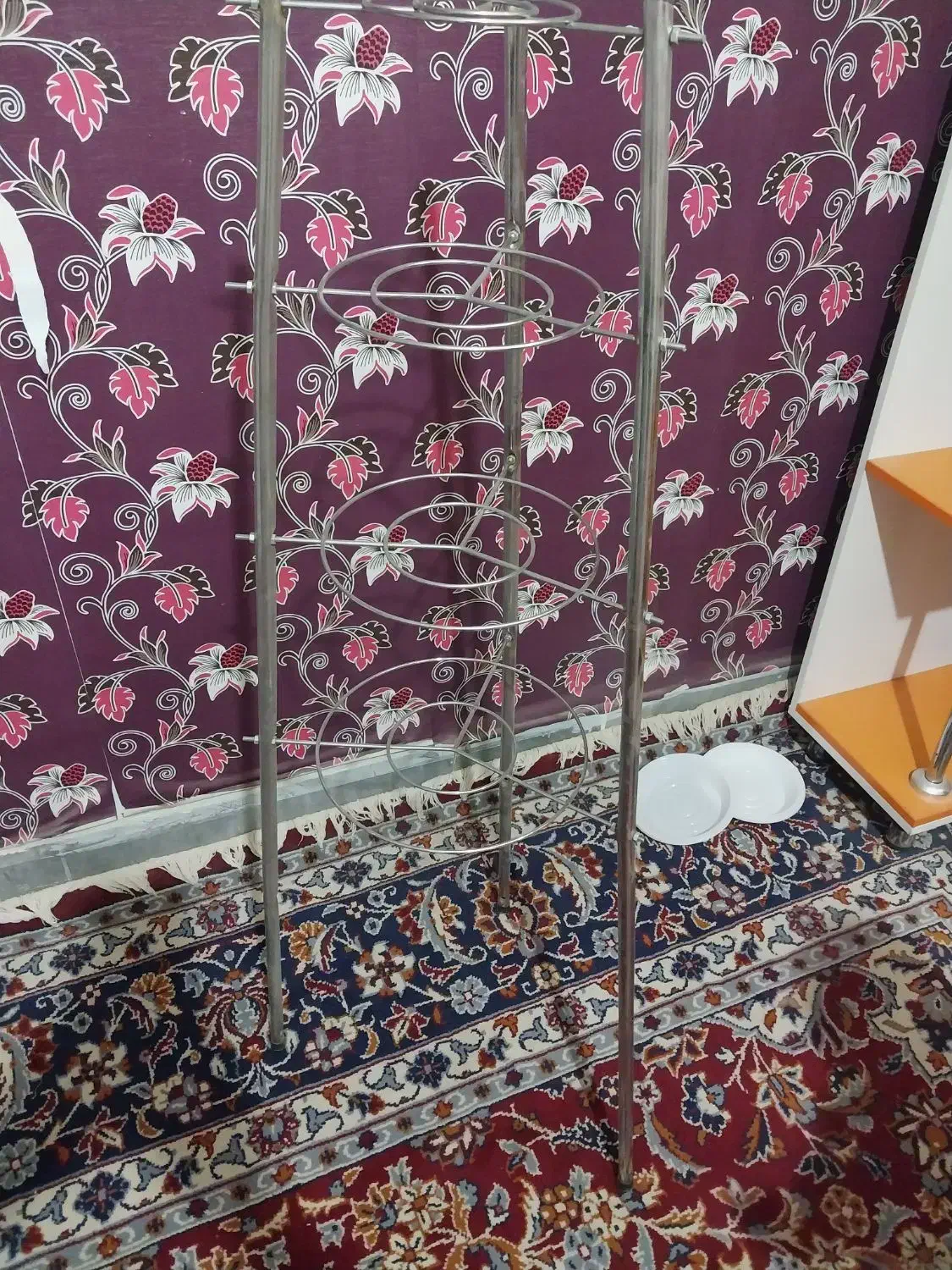 سه پایه قابلمه|آبچکان و نظمدهنده ظروف|شاهینشهر, نبوت|دیوار