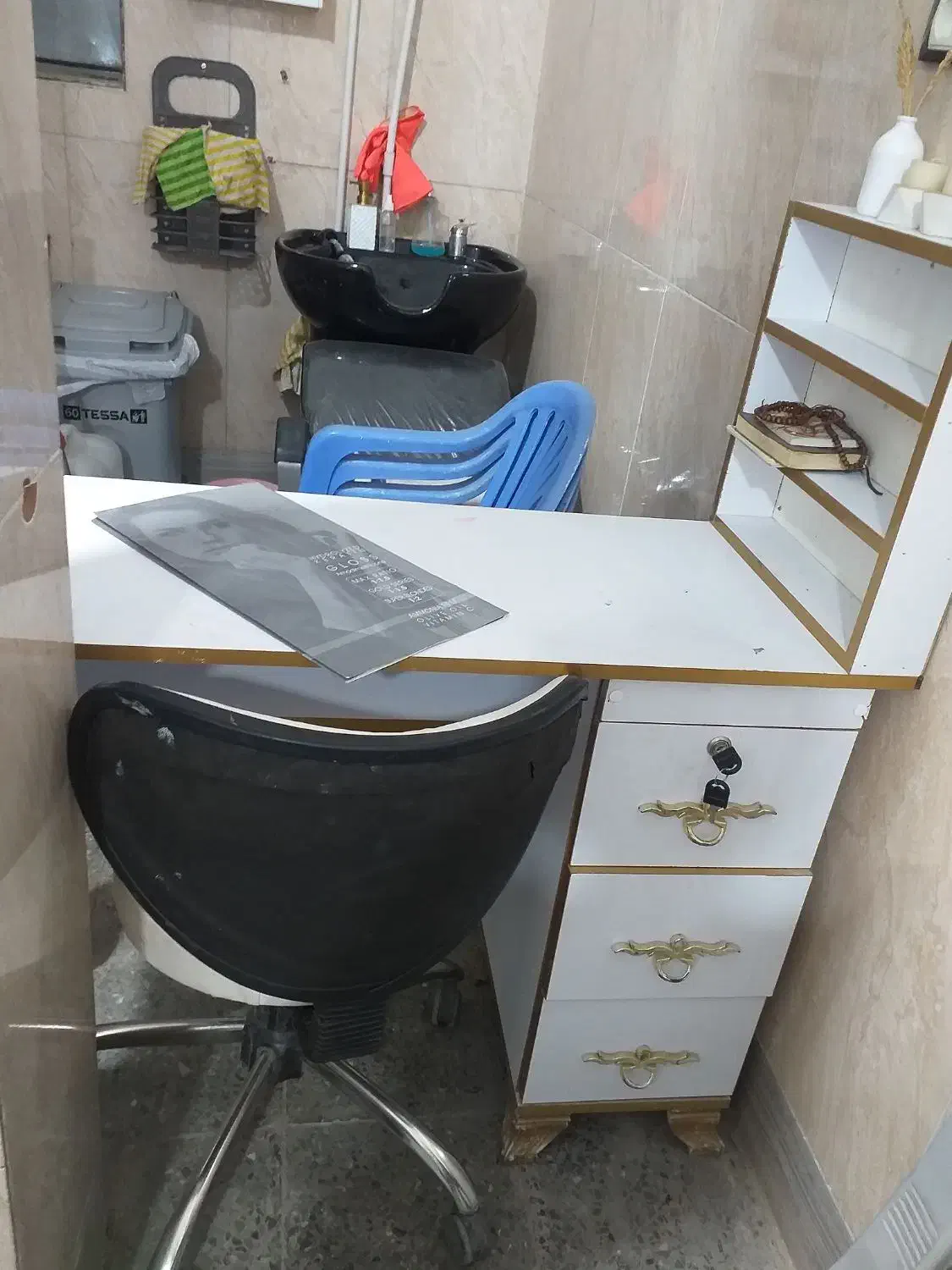 پاف نو نو|صندلی و نیمکت|زاهدان, |دیوار