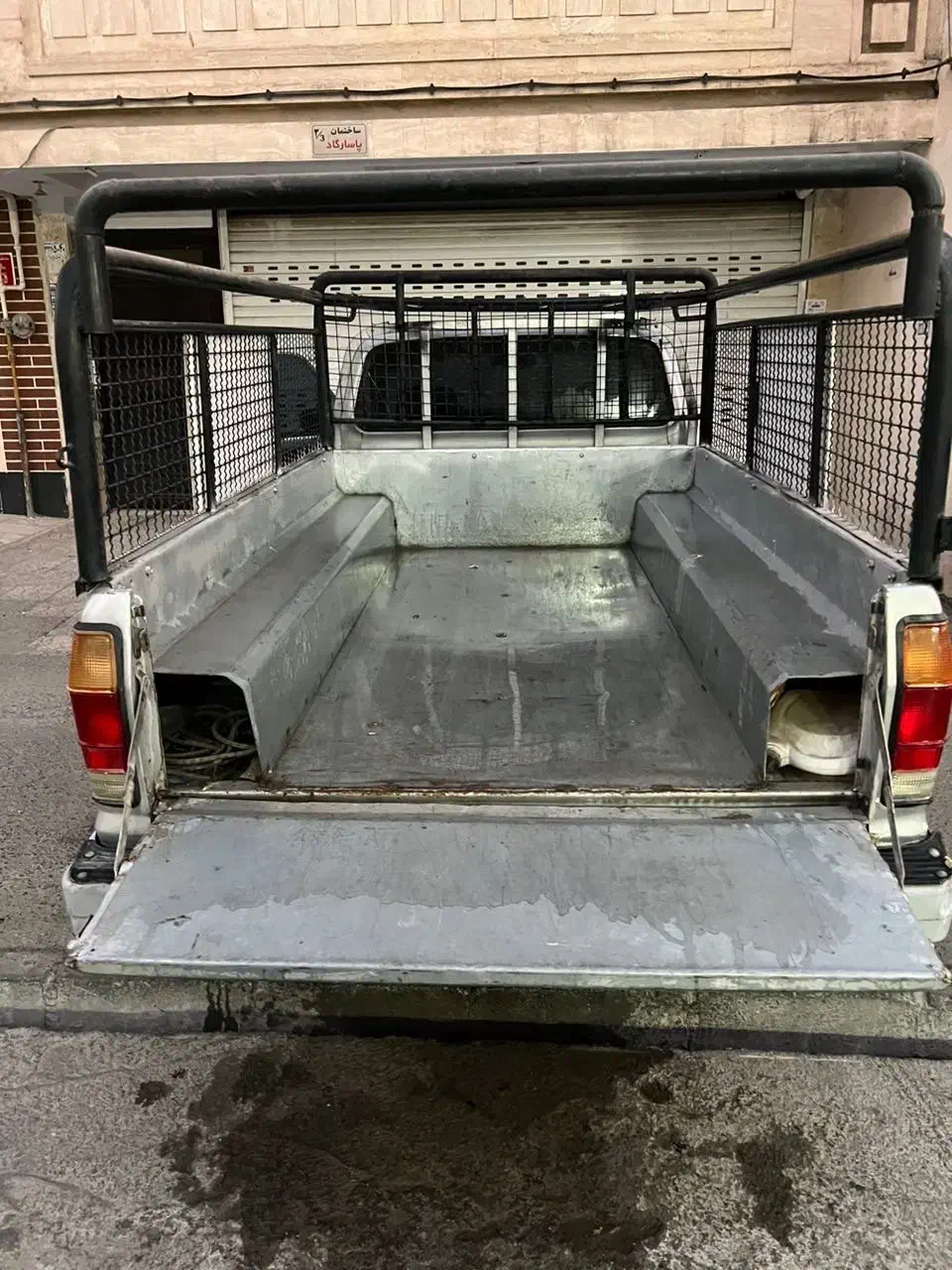 وانت مزدا تمیز و کم کارکرد مدل ۸۸|خودرو سواری و وانت|کرج, اصفهانی‌ها|دیوار