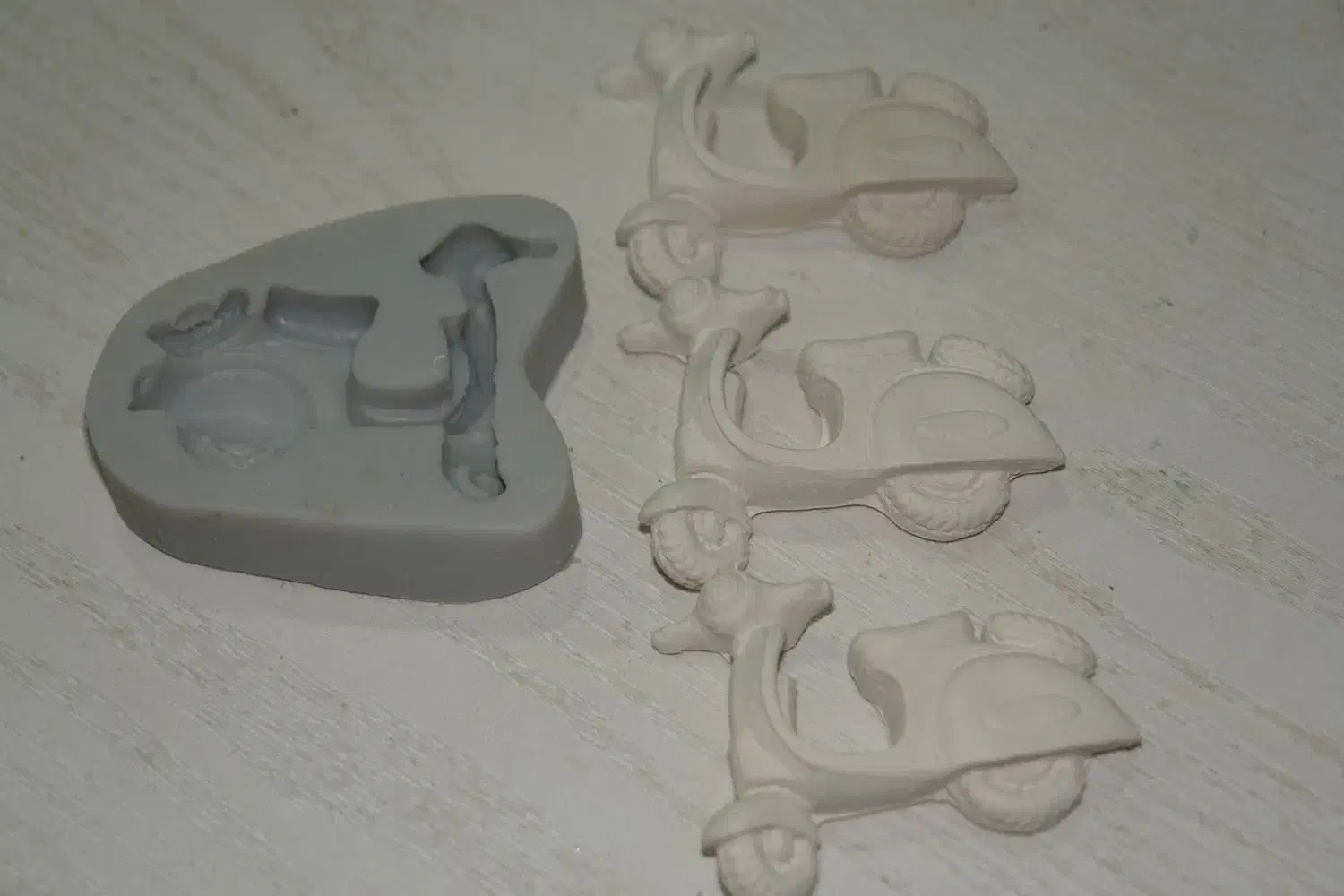 قالب سیلیکونی رزین و سنگ مصنوعی|صنایع دستی و سایر لوازم تزئینی|سنندج, |دیوار