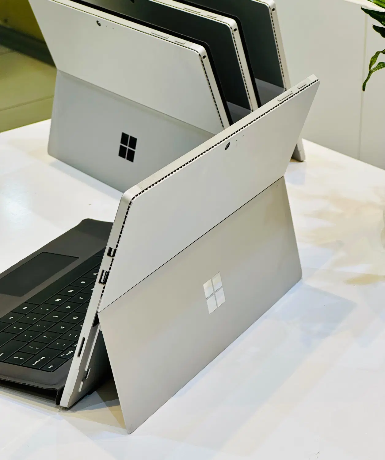 لپتاپ Surface Pro 4 آکبند تبلت شو صفحه 2K تاچ|رایانه همراه|شیراز, عفیفآباد|دیوار
