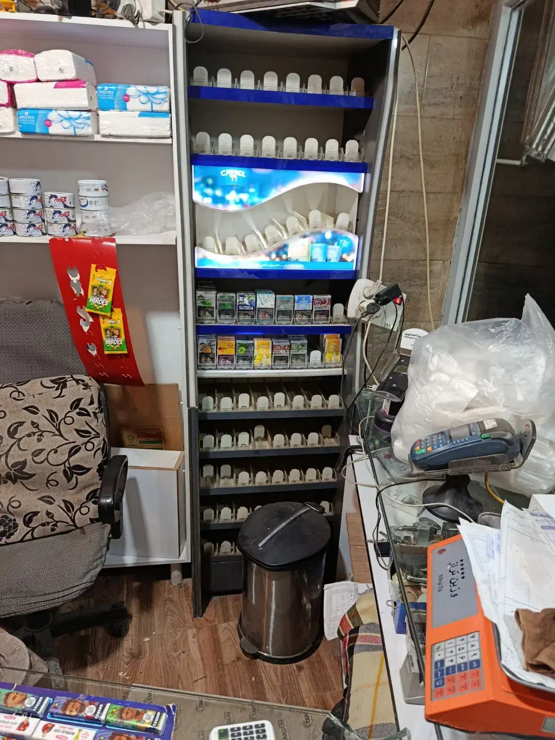 باسلام...استندسیگار|فروشگاه و مغازه|چهارباغ, |دیوار