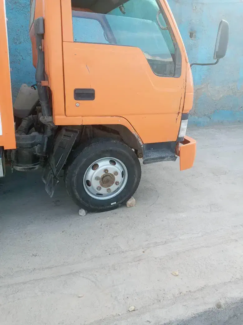 کامیونت هیوندا ۸۶|خودرو سنگین|رباط‌کریم, حصار مهتر|دیوار