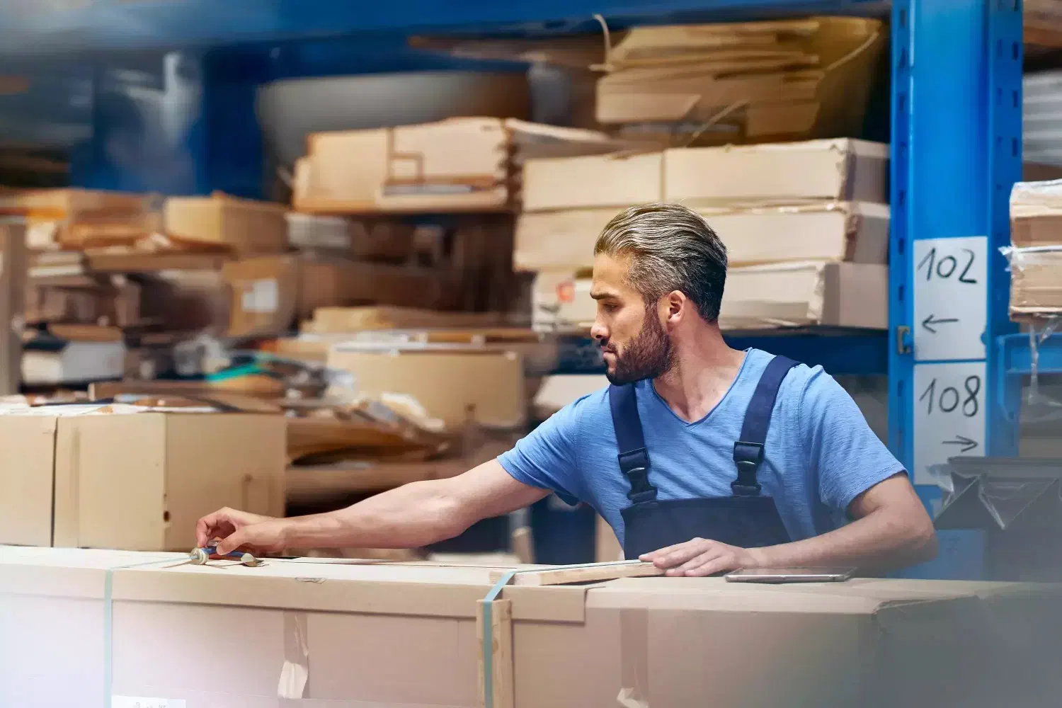 استخدام کارگر ساده آقا با بیمه و سرویس ایاب و ذهاب|استخدام صنعتی، فنی، مهندسی|قدس, شهر‌قدس|دیوار