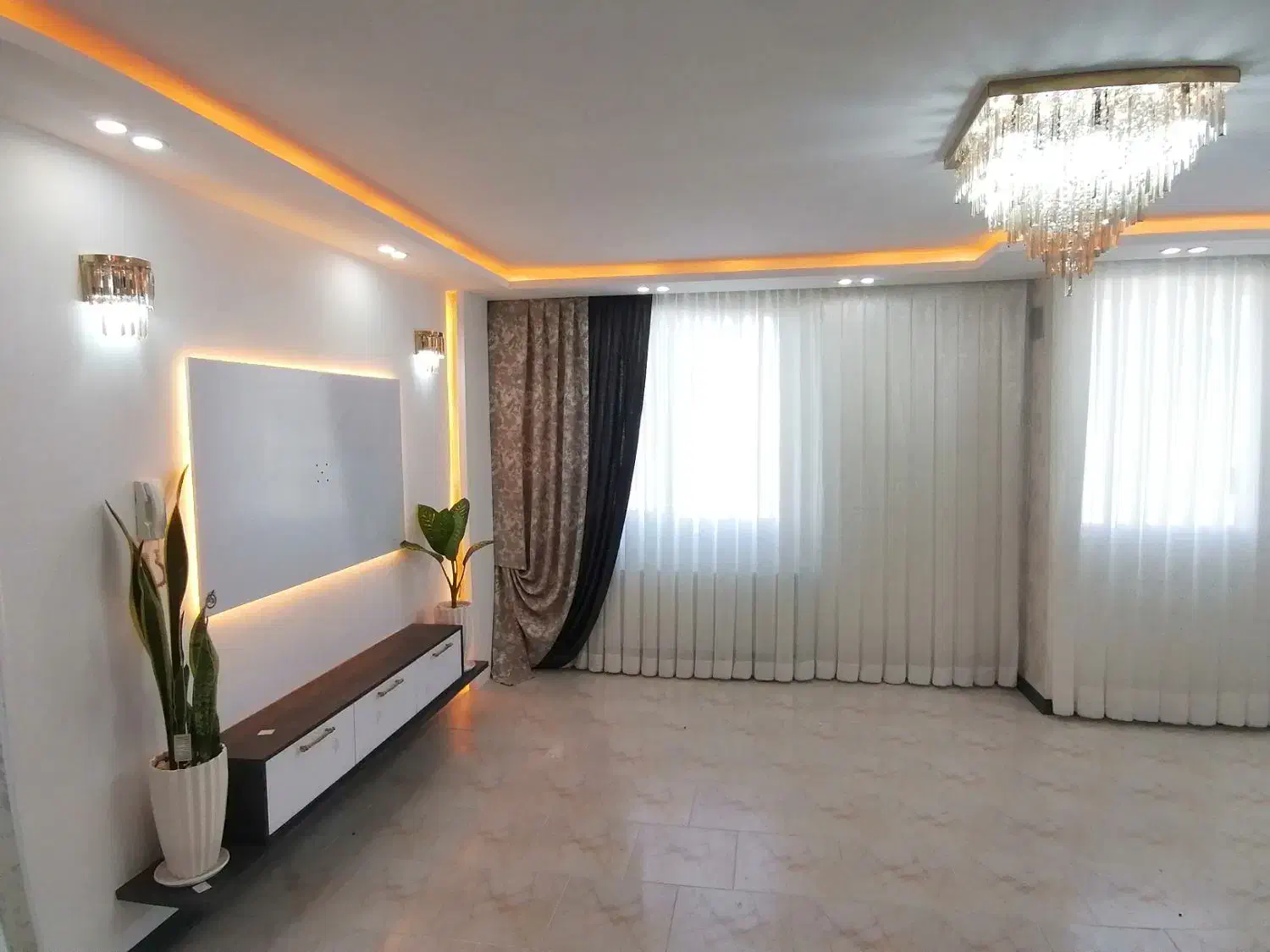 تخفیفات پرده و کاغذدیواری (گالری سِت)|پرده، رانر، رومیزی|گلبهار, شهر جدید گلبهار|دیوار