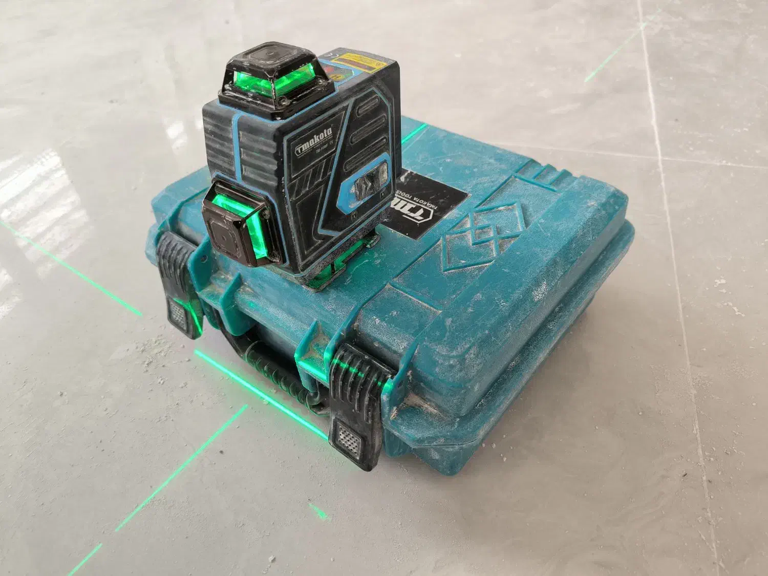 تراز ماکوتا ۱۶لاین|ابزارآلات|رفسنجان, |دیوار