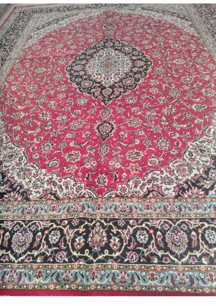 دوعدد قالی ۱۲متری رنگ قرمز در حد نو|فرش|مشهد, حجاب (شهرک غرب)|دیوار