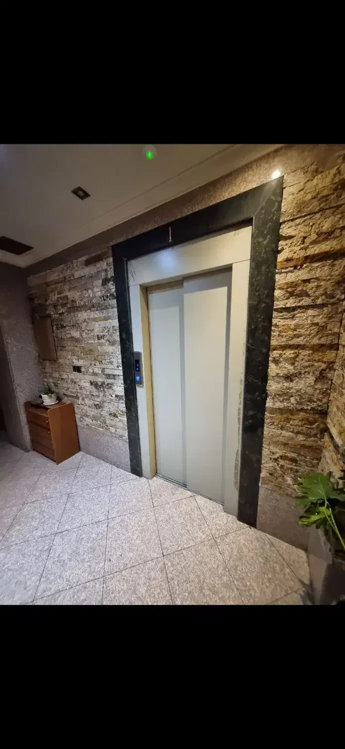 رهن و اجاره آپارتمان ۸۰متری یک خواب آسانسوردار ط۲