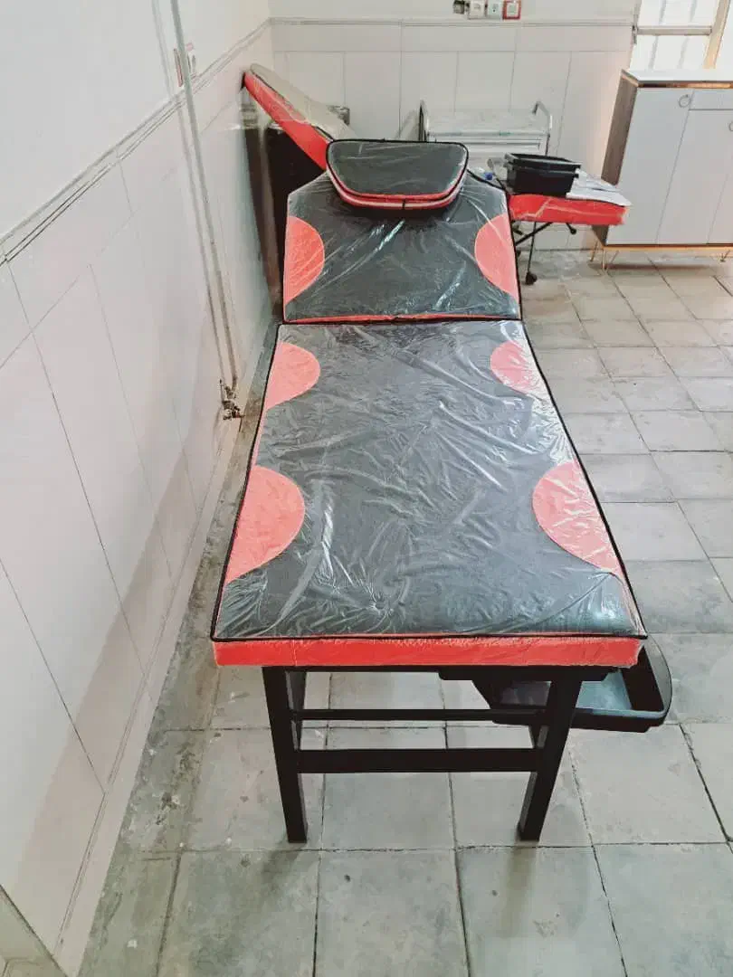 تخت برای ارایشگاه|آرایشگاه و سالنهای زیبایی|سیرجان, |دیوار