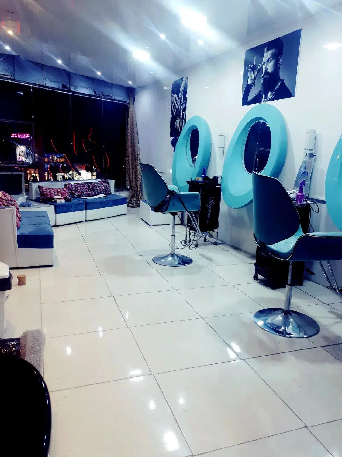 اجاره صندلی آرایشگاه مردانه|خدمات آرایشگری و زیبایی|شهرضا, |دیوار